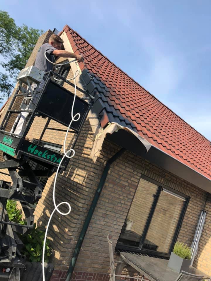 Dakpannen spuiten - Voorheen